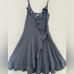 Hollister wrap Dress blue flowy size small